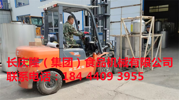 河北客戶馬師傅購買的雙加熱煮漿鍋，已經打好包裝發貨了，長慶隆祝您生意興隆，財源廣進。 (1).jpg