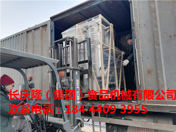 加格達奇客戶購買的長慶隆熱賣款雙加熱煮漿鍋，雙聯(lián)磨漿機，大豆腐機、干豆腐機全套豆制品設備已經(jīng)打好包裝裝車發(fā)走了，長慶隆祝您生意興隆，財源廣進。 (3).jpg