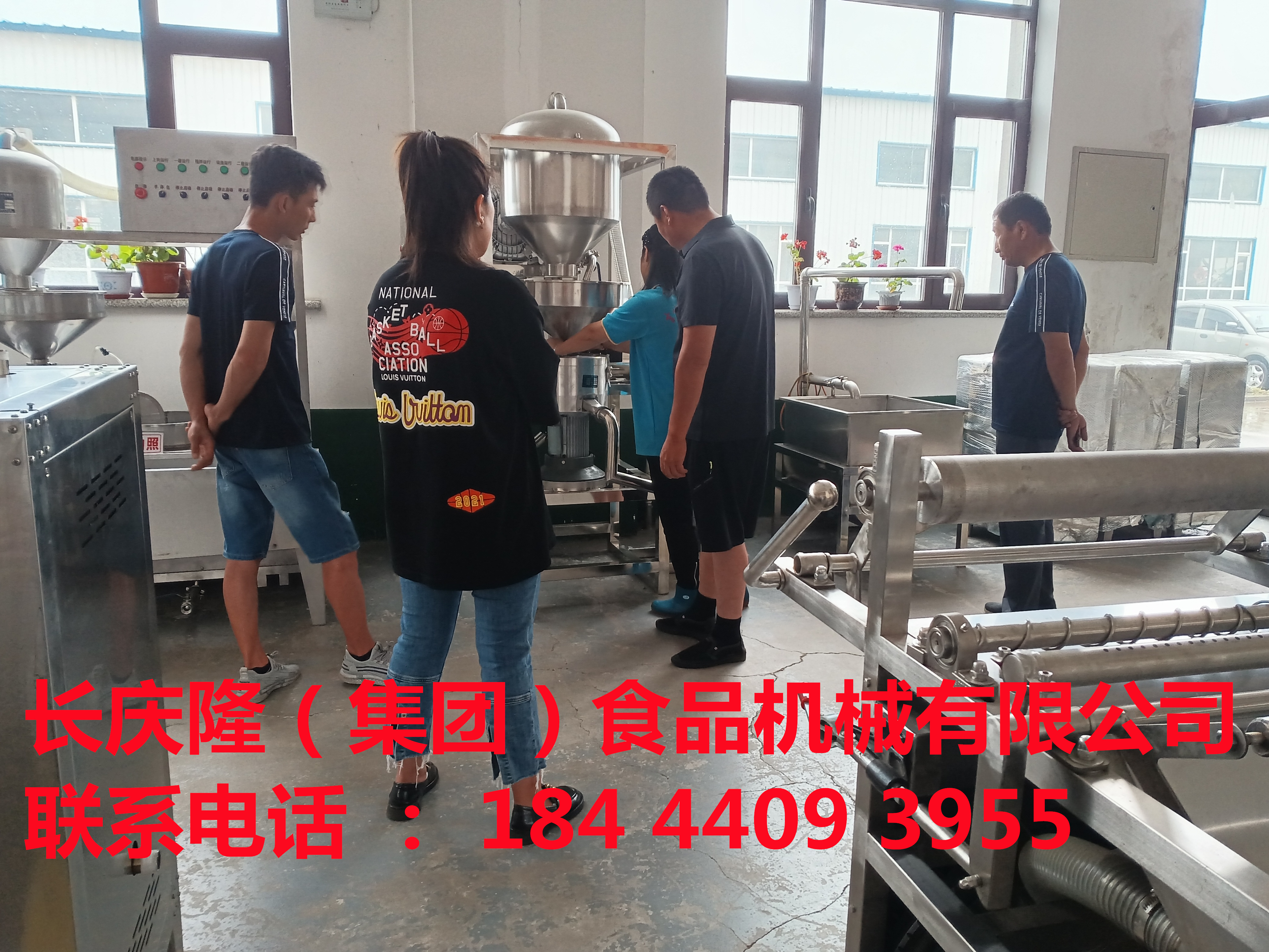 延吉客戶看中豆制品行業已經很久了，走訪多家設備廠后來到長慶隆，對長慶隆的服務和設備非常的滿意，立即購買大豆腐機全套設備，感謝您對長慶隆的支持與信任，祝您在以后的事業里一路順風順水，財源滾滾而來！ (3).jpg