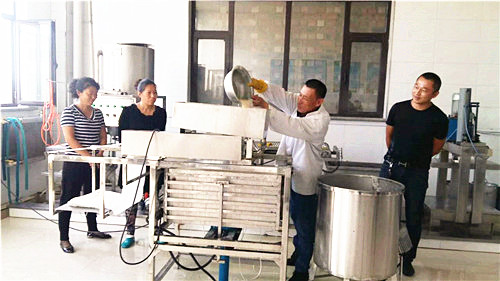 仿手工干豆腐機1.jpg